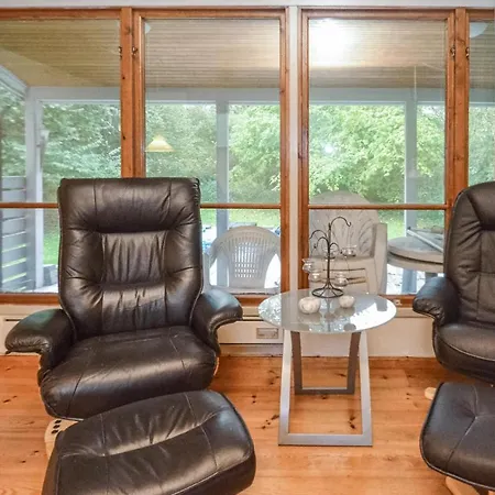 Stunning In W/ 2 Bedrooms Nyaraló